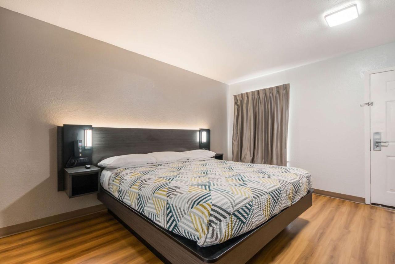 Studio 6 Laredo, Tx - North I-35 Экстерьер фото