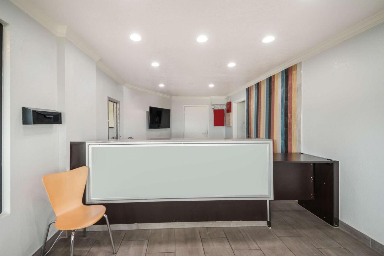 Studio 6 Laredo, Tx - North I-35 Экстерьер фото